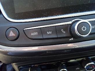 Opel Crossland 1.2 benzine met motorschade picture 14