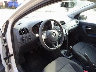 Volkswagen Polo Polo V (6R), Hatchback, 2009 / 2017 1.4 TDI picture 12