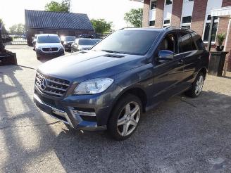 Mercedes ML ML III (166), SUV, 2011 / 2015 2.1 ML-250 CDI 16V BlueTEC 4-Matic picture 2