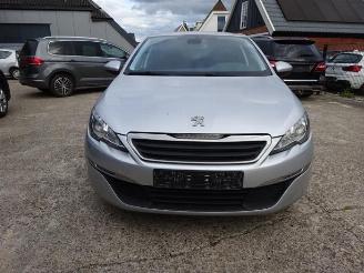 rozbiórka samochody osobowe Peugeot 308 308 SW (L4/L9/LC/LJ/LR), Combi 5-drs, 2014 / 2021 1.6 BlueHDi 115 2015/4
