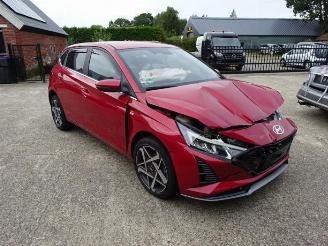 Vrakbiler auto Hyundai I-20 i20 (BC3), Hatchback 5-drs, 2020 1.0 T-GDI 100 Mild Hybrid 48V 12V 2024/1