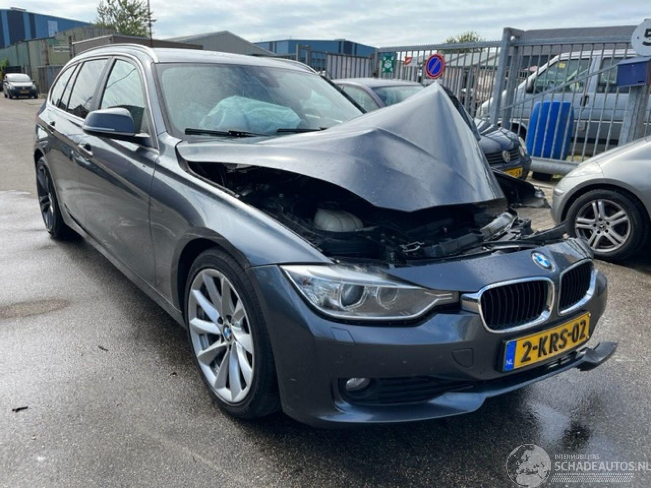 BMW 3-serie 320d  MINERALGRAU METALLIC (B39)
