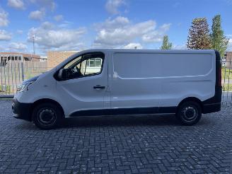 Renault Trafic 2.0 dCi 120 T29 L2H1 DC Business picture 11