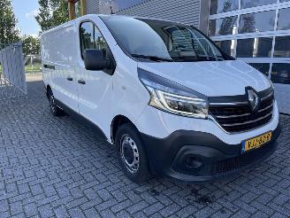 Uttjänta bilar auto Renault Trafic 2.0 dCi 120 T29 L2H1 DC Business 2021/1