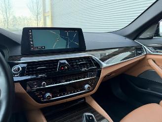 BMW 5-serie 540i xDrive High Executive picture 17