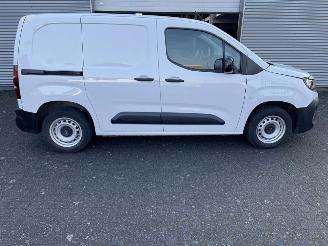 Opel Combo 1.5 BlueHDi 100 S&S L1 picture 2