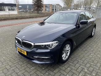 skadebil auto BMW 5-serie 520i Executive Edition 2019/10