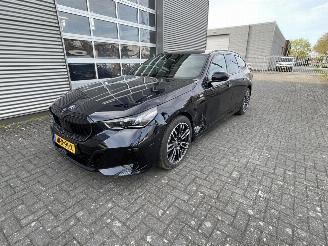 Voiture accidenté BMW 5-serie Touring 530e M Sport Edition 2025/3