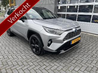 Unfallwagen Toyota Rav-4 2.5 Hybrid Bi-Tone 2019/12