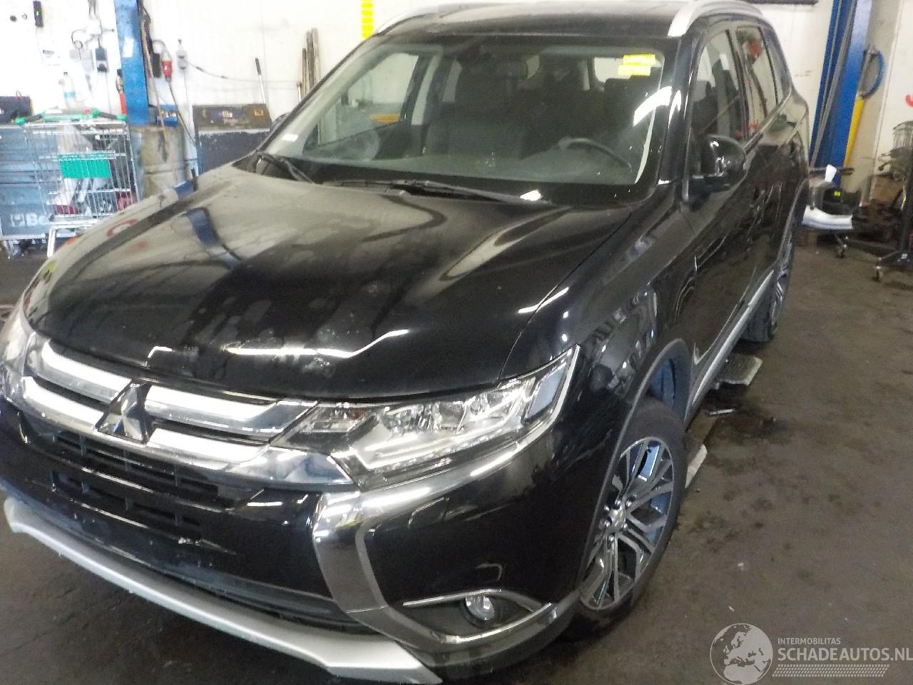 Mitsubishi Outlander Outlander (GF/GP) SUV 2.2 DI-D 16V Clear Tec 4x4 (4N14) [110kW]  (08-2=
012/...)