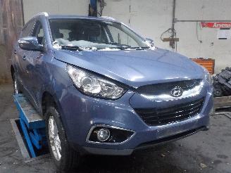 Hyundai Ix35 iX 35 (LM) SUV 1.7 CRDi 16V (D4FD) [85kW]  (11-2010/09-2015) picture 2