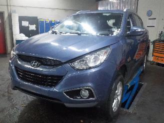 Hyundai Ix35 iX 35 (LM) SUV 1.7 CRDi 16V (D4FD) [85kW]  (11-2010/09-2015) picture 1