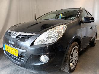 krockskadad bil auto Hyundai I-20 i20 Hatchback 1.2i 16V (G4LA) [57kW]  (09-2008/12-2012) 2011/6