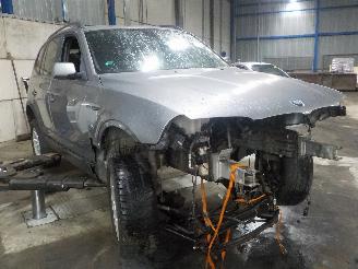 BMW X3 X3 (E83) SUV 3.0d 24V (M57N-D30(306D2)) [150kW]  (01-2004/08-2005) picture 2