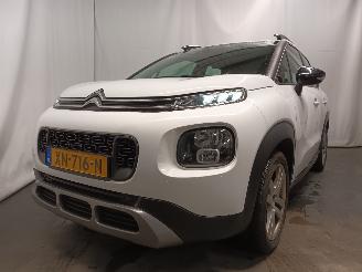 uszkodzony samochody osobowe Citroën C3 C3 Aircross (2C/2R) SUV 1.2 e-THP PureTech 110 (EB2ADT(HNP)) [81kW]  (=
06-2017/...) 2017/10