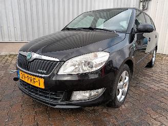 damaged passenger cars Skoda Fabia Fabia II Combi Combi 5-drs 1.2 TDI 12V Greenline (CFWA) [55kW]  (05-20=
10/12-2014) 2011/3