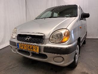 damaged passenger cars Hyundai Atos Atos Hatchback 1.0 12V (G4HC) [43kW]  (03-2001/07-2003) 2003/1