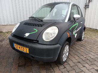 krockskadad bil auto Think Pacifa City Hatchback 3-drs electric (958617) [28kW]  (09-2010/06-2011) 2010/3