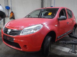 Dacia Sandero Sandero I (BS) Hatchback 1.4 LPG (K7J-714) [53kW]  (01-2009/12-2012) picture 1