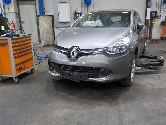 disassembly passenger cars Renault Clio Clio IV (5R) Hatchback 5-drs 1.2 TCE 16V GT EDC (H5F-403(H5F-D4)) [88k=
W]  (03-2013/08-2021) 2015