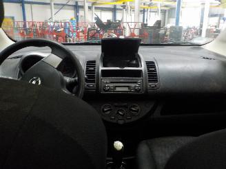 Nissan Note Note (E11) MPV 1.4 16V (CR14DE) [65kW]  (03-2006/06-2012) picture 5