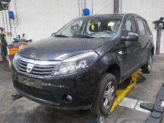 Dacia Sandero Sandero I (BS) Hatchback 1.2 16V (D4F-732(D4F-F7)) [55kW]  (11-2008/12=
-2012) picture 1