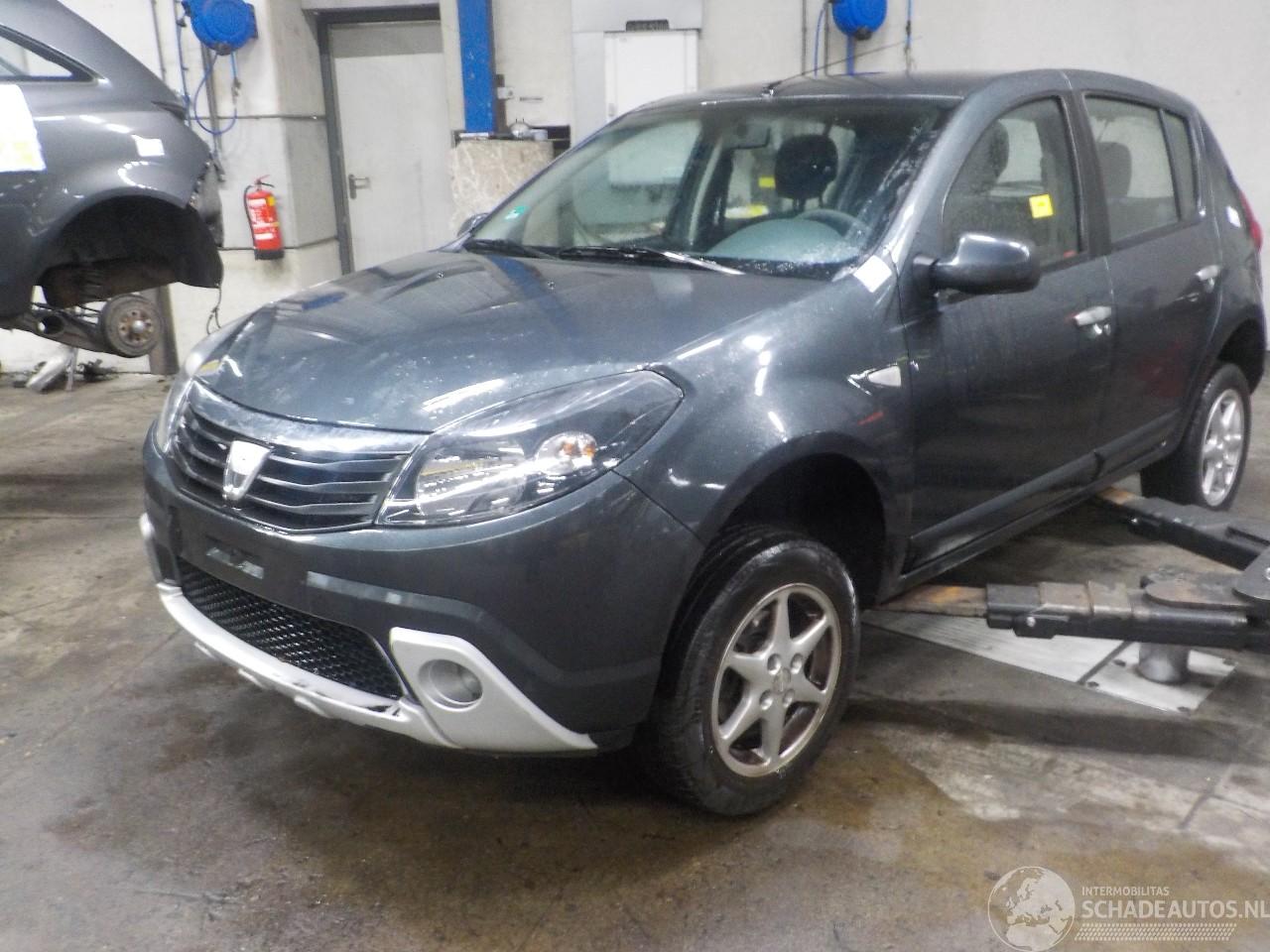 Dacia Sandero Sandero I (BS) Hatchback 1.6 (K7M-710) [64kW]  (06-2008/12-2012)