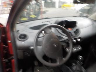 Renault Twingo Twingo II (CN) Hatchback 3-drs 1.2 16V (D4F-764(D4F-E7)) [55kW]  (03-2=
007/09-2014) picture 5