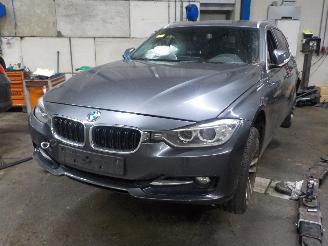 demontáž osobní automobily BMW 3-serie 3 serie Touring (F31) Combi 320d 2.0 16V (N47-D20C) [120kW]  (07-2012/=
06-2019) 2013