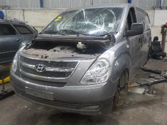Coche siniestrado Hyundai H-300 H-300 Van 2.5 CRDi (D4CB) [100kW]  (08-2009/...) 2011