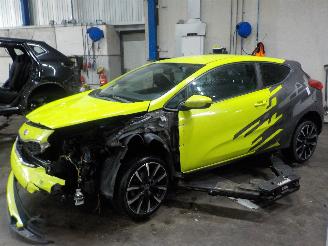 Salvage car Kia Pro cee d Pro cee'd (JDB3) Hatchback 3-drs 1.4i 16V CVVT (G4FA) [73kW]  (03-2013=
/12-2018) 2014/5