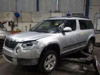 Vrakbiler auto Skoda Yeti Yeti (5LAC) SUV 2.0 TDI 16V 4x4 (CFHC) [103kW]  (05-2009/12-2017) 2012/8