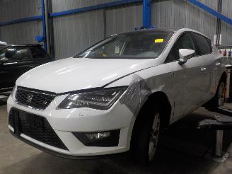 Uttjänta bilar auto Seat Leon Leon (5FB) Hatchback 5-drs 2.0 TDI Ecomotive 16V (CKFC) [110kW]  (10-2=
012/08-2020) 2013