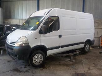 Salvage car Nissan Interstar Interstar (X70) Van 2.5 dCi 16V 100 (G9U-650) [74kW]  (04-2006/03-2010=
) 2010