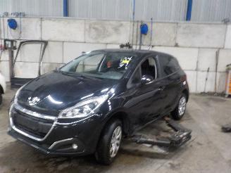 Uttjänta bilar auto Peugeot 208 208 I (CA/CC/CK/CL) Hatchback 1.2 Vti 12V PureTech 82 (EB2F(HMZ)) [60k=
W]  (03-2012/12-2019) 2017