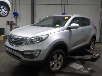 Autoverwertung Kia Sportage Sportage (SL) Terreinwagen 2.0 CRDi 16V VGT 4x4 (D4HA) [100kW]  (07-20=
10/02-2016) 2010/7