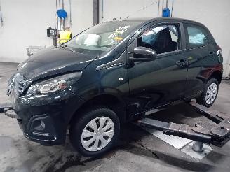 Uttjänta bilar auto Peugeot 108 108 Hatchback 1.0 12V (1KRFE(CFB)) [51kW]  (05-2014/...) 2015
