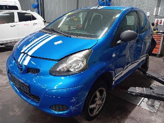Uttjänta bilar auto Toyota Aygo Aygo (B10) Hatchback 1.0 12V VVT-i (1KR-FE) [50kW]  (07-2005/05-2014) 2011/0