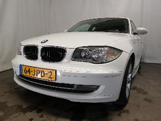 Damaged car BMW 1-serie 1 serie (E81) Hatchback 3-drs 118i 16V (N43-B20A) [105kW]  (09-2006/12=
-2011) 2009/7