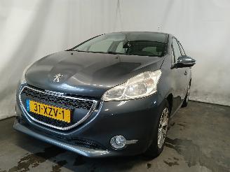 krockskadad bil auto Peugeot 208 208 I (CA/CC/CK/CL) Hatchback 1.2 Vti 12V PureTech 82 (EB2F(HMZ)) [60k=
W]  (03-2012/12-2019) 2012/9