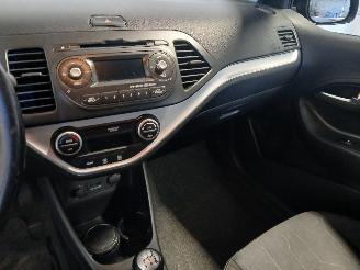 Kia Picanto Picanto (TA) Hatchback 1.0 12V (G3LA) [51kW]  (05-2011/06-2017) picture 17
