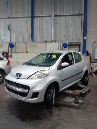 Uttjänta bilar auto Peugeot 107 107 Hatchback 1.0 12V (384F(1KR)) [50kW]  (06-2005/05-2014) 2010/9