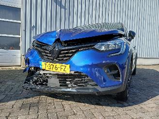 Schadeauto Renault Captur Captur II (RJB) SUV 1.6 E-Tech 145 (H4M-632(H4M-C6)) [105kW]  (01-2022=
/...) 2023/6