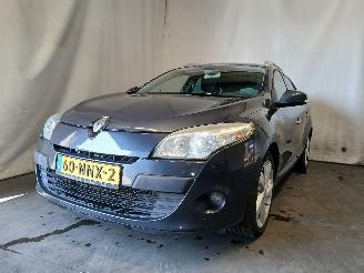 begagnad bil auto Renault Mégane Megane III Grandtour (KZ) Combi 5-drs 1.4 16V TCe 130 (H4J-700(H4J-A7)=
) [96kW]  (05-2009/02-2016) 2010/10