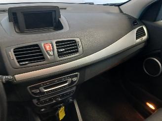 Renault Mégane Megane III Grandtour (KZ) Combi 5-drs 1.4 16V TCe 130 (H4J-700(H4J-A7)=
) [96kW]  (05-2009/02-2016) picture 17