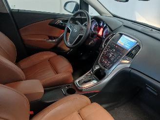 Opel Astra Astra J Sports Tourer (PD8/PE8/PF8) Combi 1.6 Turbo 16V (A16LET(Euro 5=
)) [132kW]  (10-2010/10-2015) picture 8