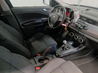 Alfa Romeo Giulietta Giulietta (940) Hatchback 1.4 TB 16V MultiAir (940.A.2000) [125kW]  (0=
4-2010/10-2018) picture 9