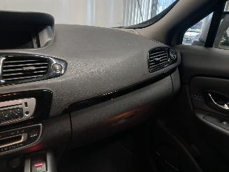 Renault Scenic Scénic III (JZ) MPV 1.2 16V TCe 115 Energy (H5F-400(H5F-A4)) [85kW] =
 (04-2012/09-2016) picture 15