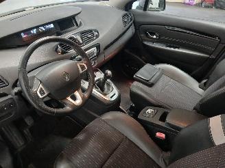 Renault Scenic Scénic III (JZ) MPV 1.2 16V TCe 115 Energy (H5F-400(H5F-A4)) [85kW] =
 (04-2012/09-2016) picture 11