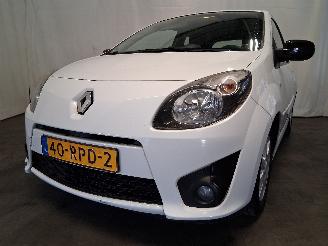 Avarii autoturisme Renault Twingo Twingo II (CN) Hatchback 3-drs 1.5 dCi 90 FAP (K9K-820(K9K-P8)) [63kW]=
  (10-2010/09-2014) 2011/6